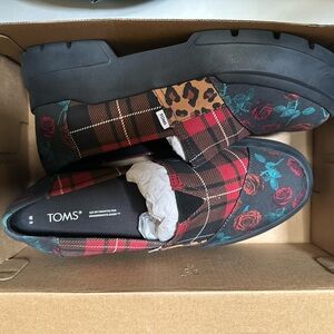 TOMS Red and Black Patterned Slip-Ons